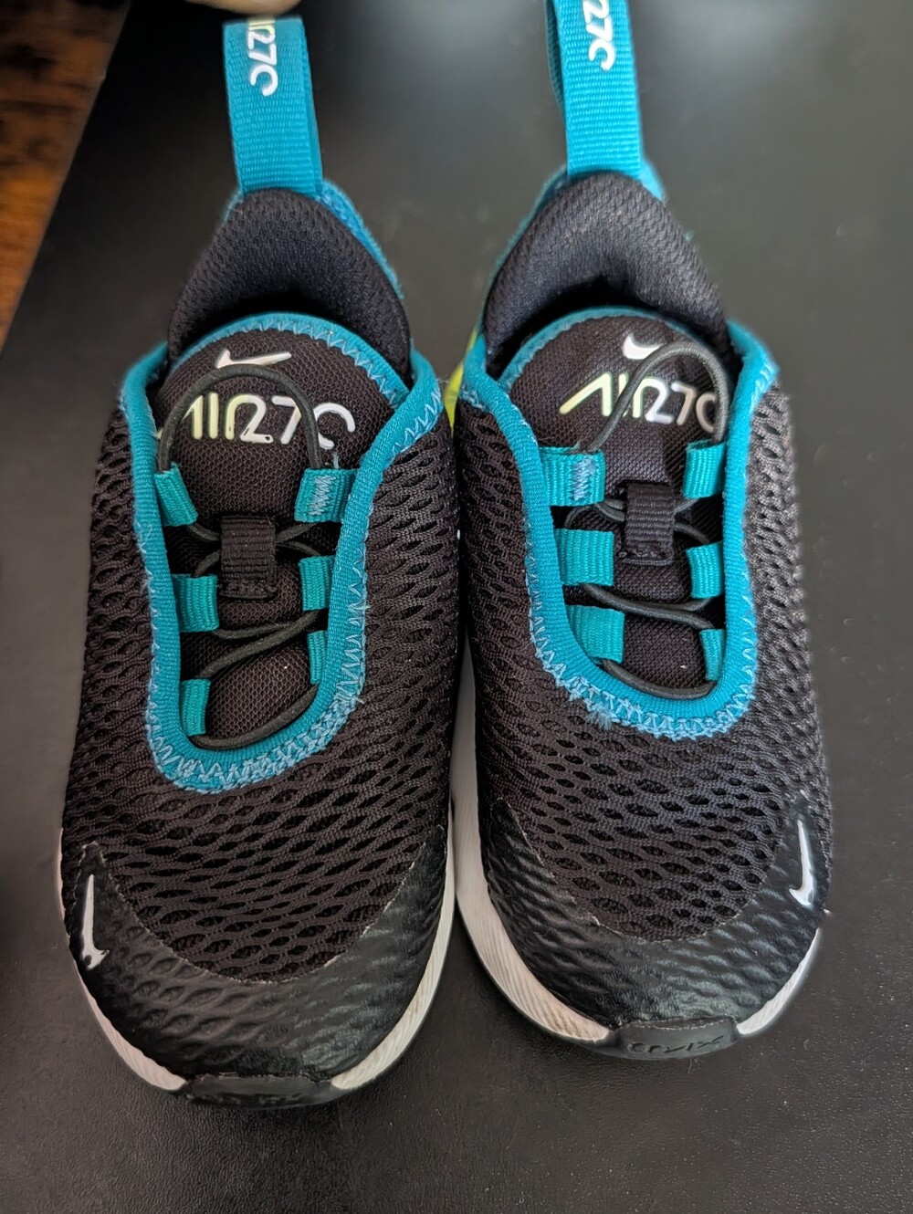 Nike Toddler' Black Sneakers with Teal Trim Air 270